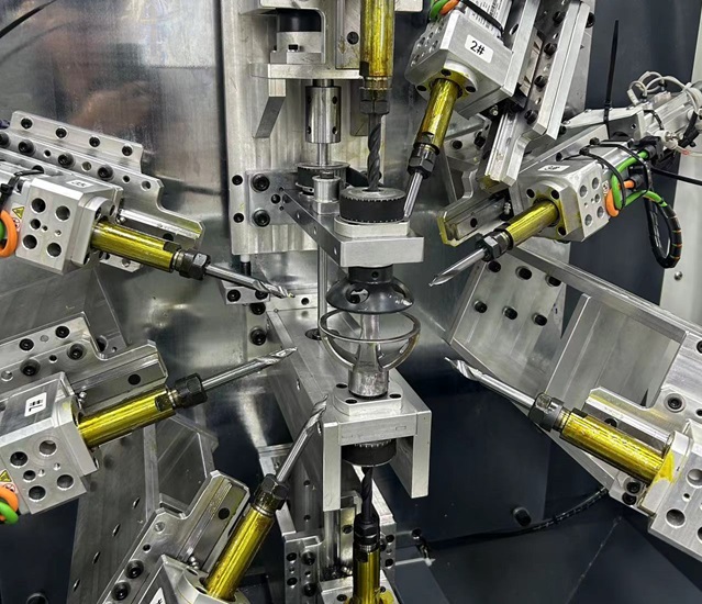 Máy khoan lỗ bóng pickleball